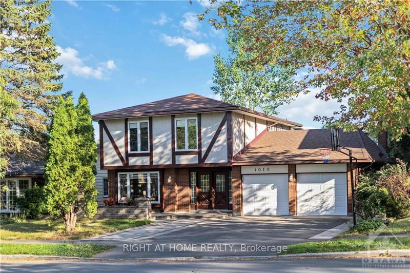 home for sale on 1010 CAHILL Drive W