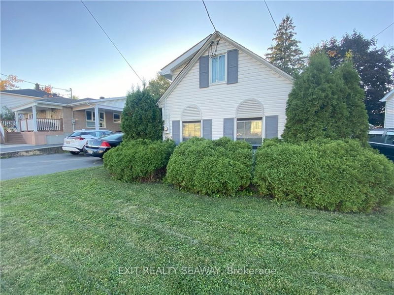 home for sale on 1012 MARLBOROUGH Street N