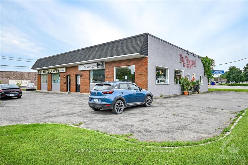 Commercial/Retail sold at 202 PERCY Street, Smiths Falls, 901 - Smiths Falls, K7A 4W8 - MLS: X9522214