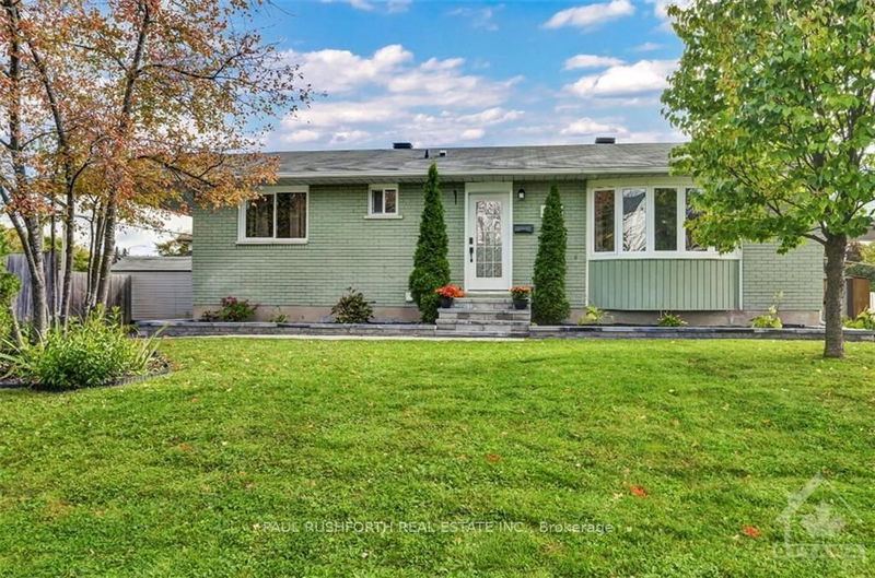 home for sale on 1449 CHARLEBOIS Avenue
