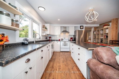 32779 HIGHWAY 17 — more photos