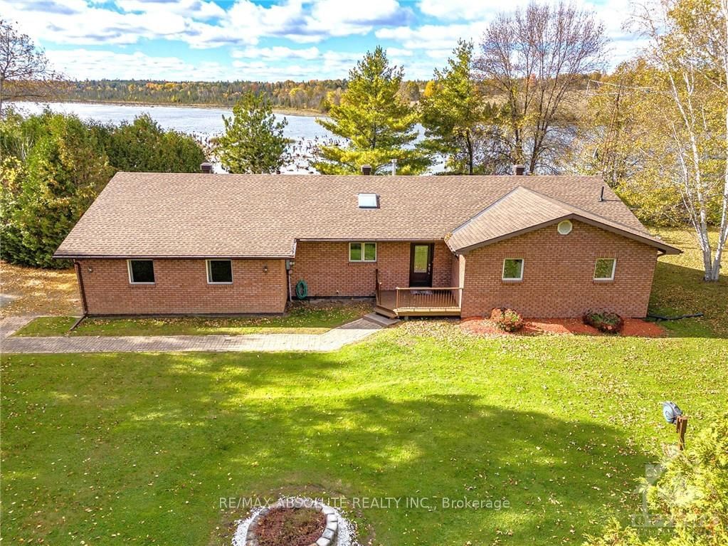 Building in 3396 CALABOGIE Road