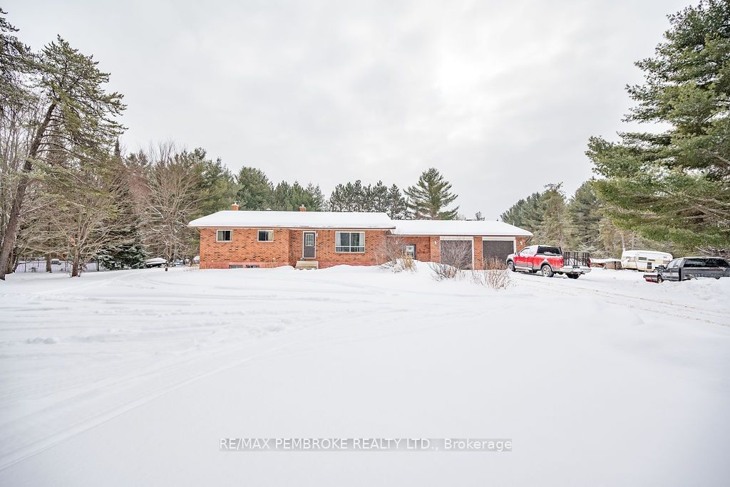 Detached House for sale at 593 AIRPORT Road, Petawawa, 520 - Petawawa, K8A 6W7 - MLS: X9523380