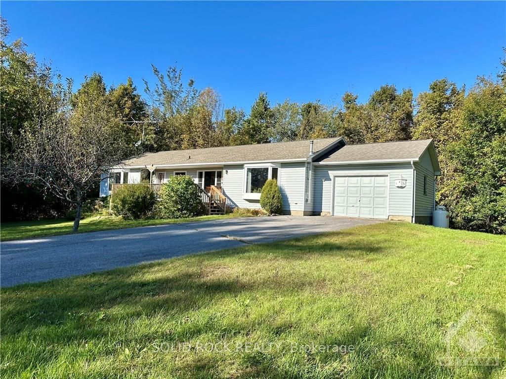 Detached House sold at 797 EIGHTH CONCESSION Road, Rideau Lakes, 816 - Rideau Lakes (North Crosby) Twp, K0G 1X0 - MLS: X9523604