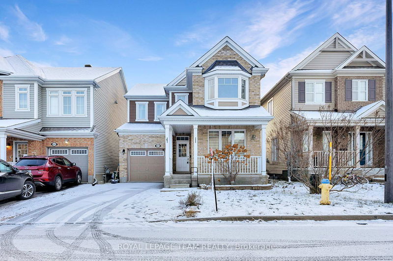 home for lease on 421 MEADOWHAWK Crescent