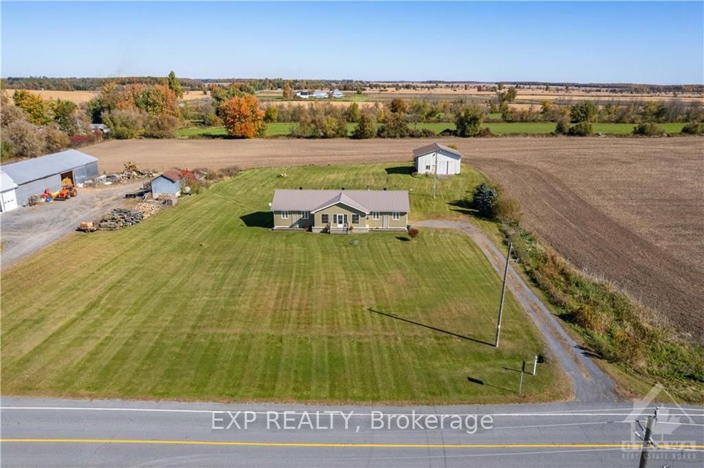 Detached House for sale at 4883 2ND LINE Road, South Glengarry, 724 - South Glengarry (Lancaster) Twp, K0C 1Z0 - MLS: X9523668