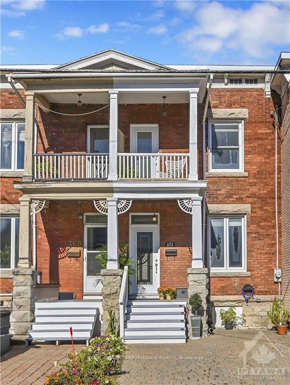 home for sale on 372 MACKAY Street