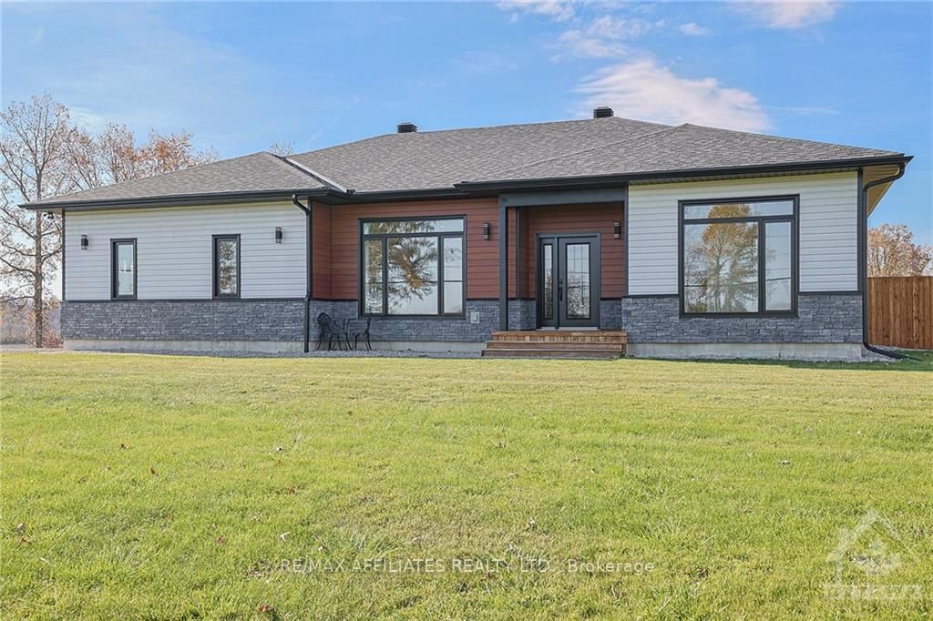 Detached House sold at 2754 COUNTY 43 Road, Montague, 902 - Montague Twp, K7A 5B8 - MLS: X9523925