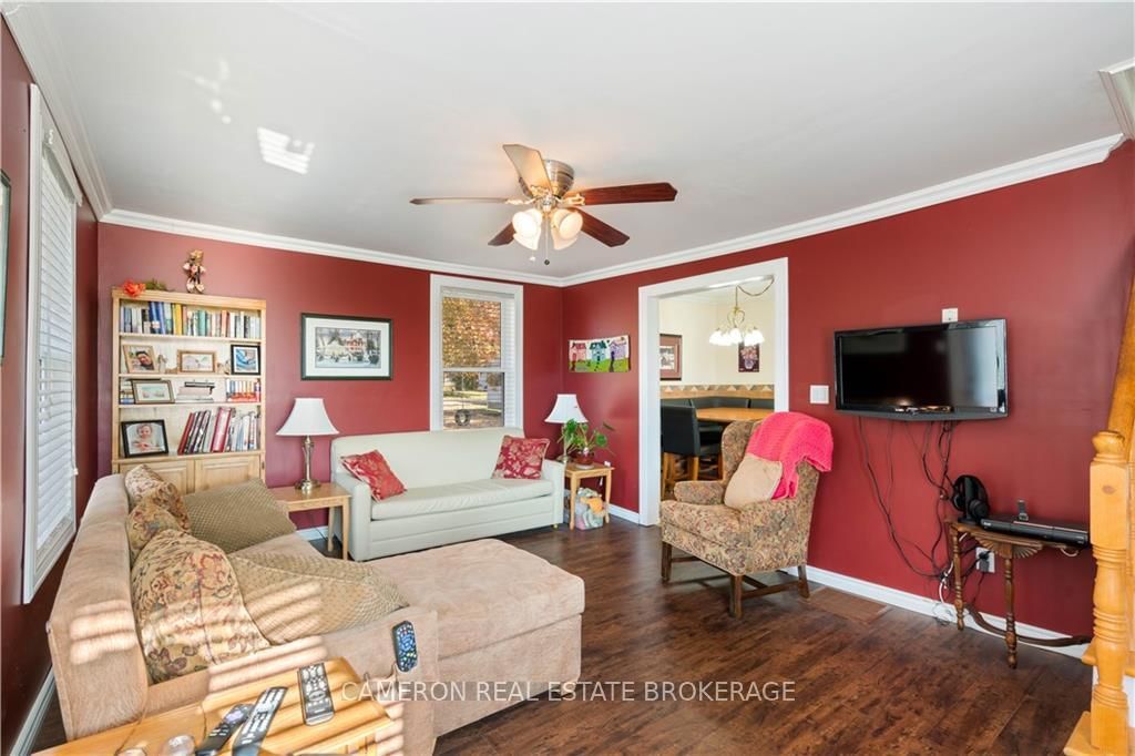 Listing Image 11