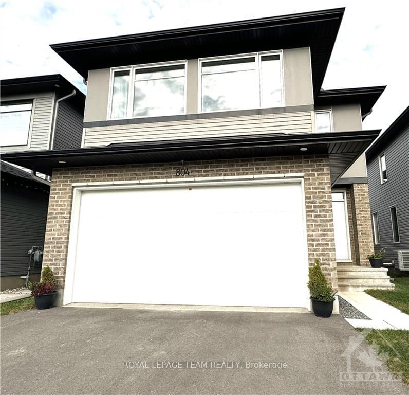 home for sale on 804 SENDERO Way