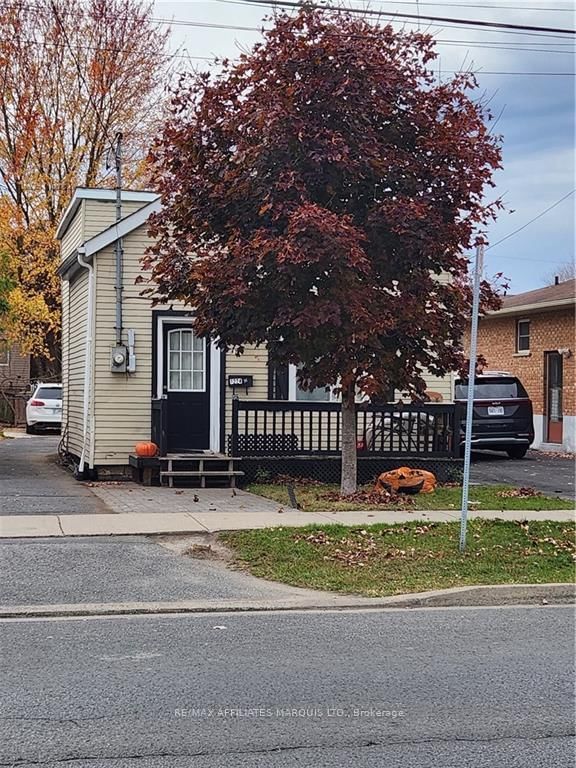 home for sale on 1224 1/ CUMBERLAND Street