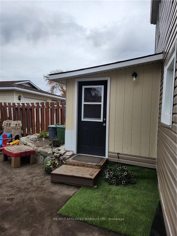 Listing Image 28