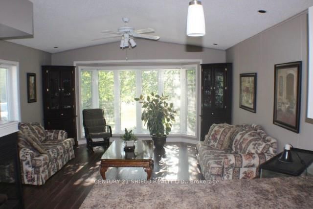 3897 CHRISTINE St, North Glengarry, K0C 1A0 | Image 2