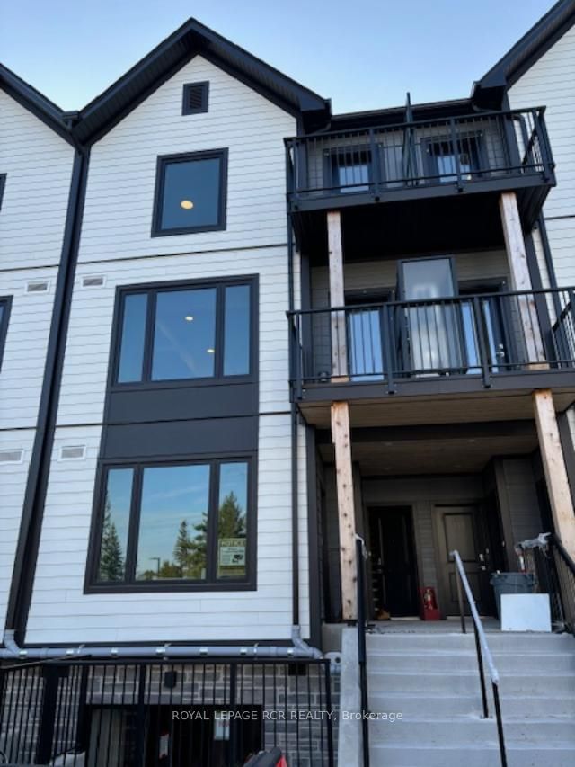 home for lease on 120-708 Woolwich Street