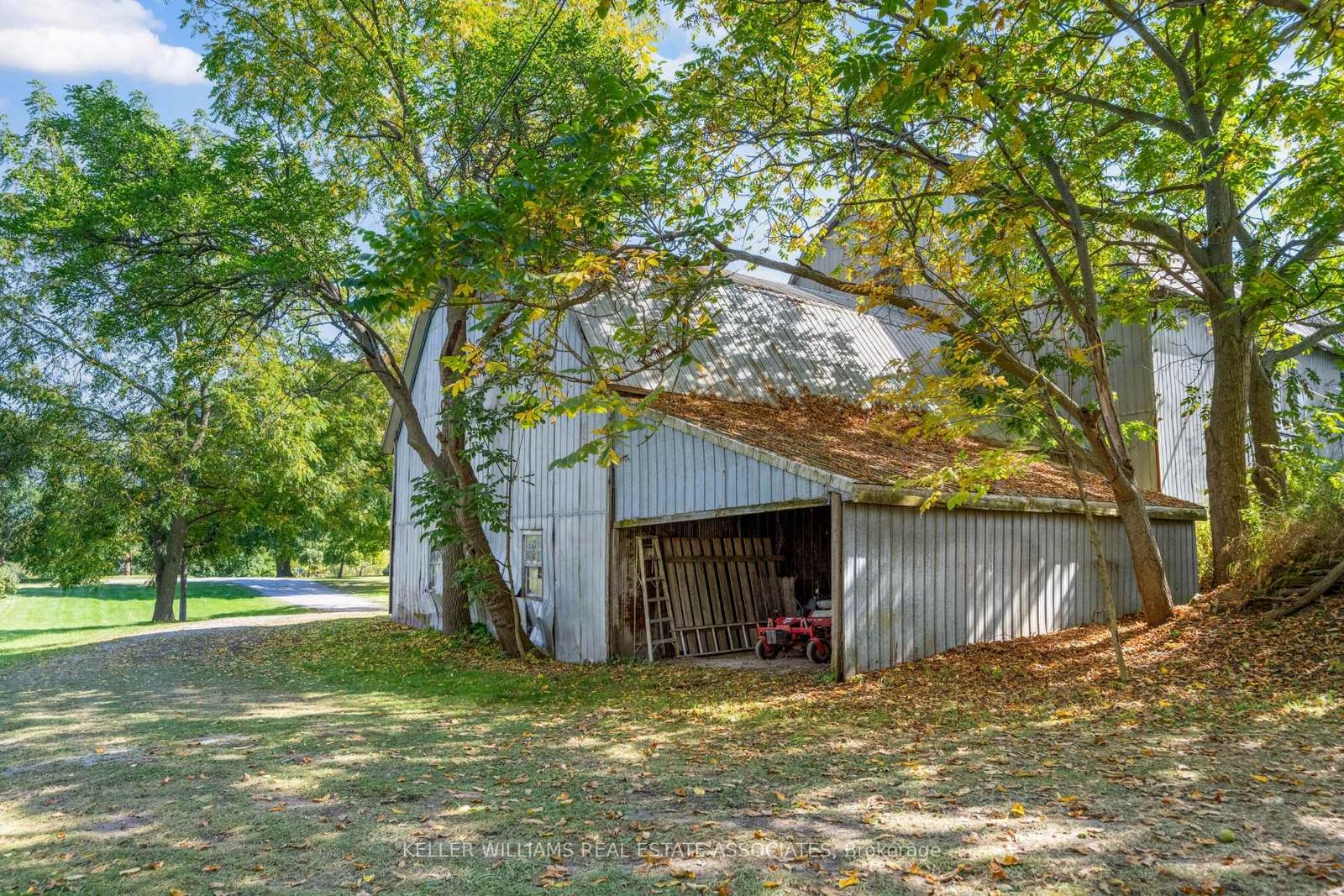 Listing Image 31
