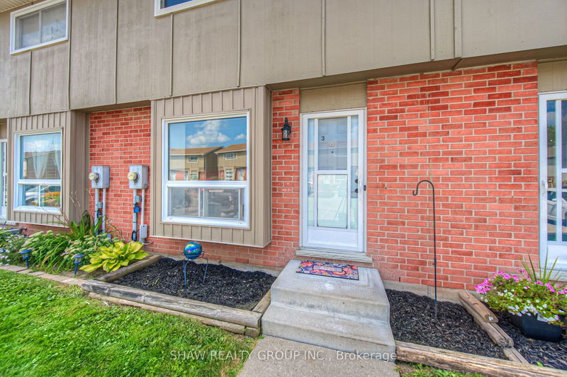 Unit 3 — 400 Springbank Ave, Woodstock -  image-0-0