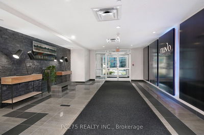 Unit 230 — 320 Sugarcreek Tr, London - North N image-0-2