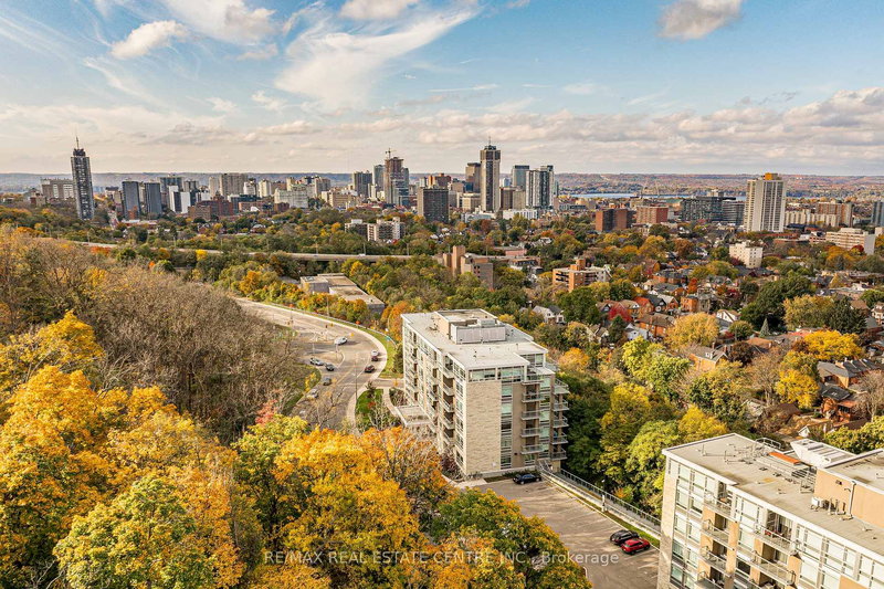 208 - 455 Charlton Ave E, Hamilton, L8N 0B2 | Image 2