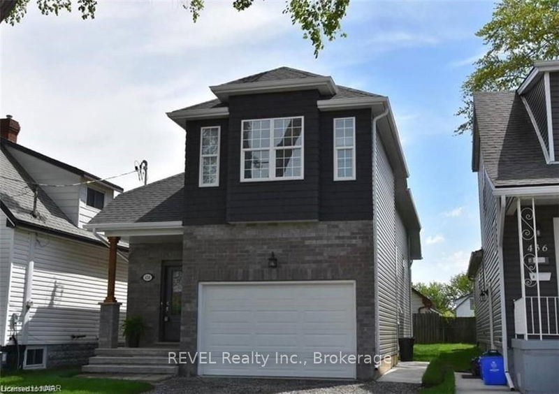 home for lease on 438 MCALPINE Avenue N