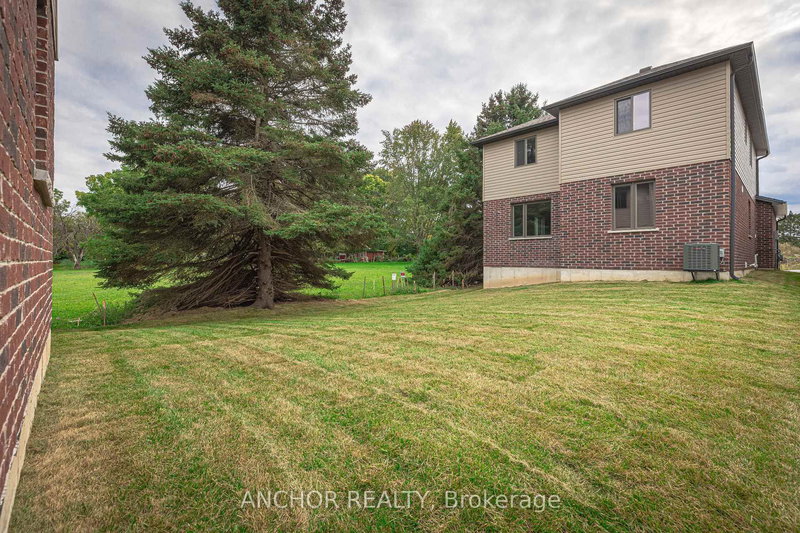 3465 ORIOLE Circ E, London South, N6N 1K6 | Image 3