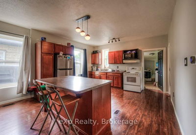 16 Simpson St, Brantford -  image-0-3