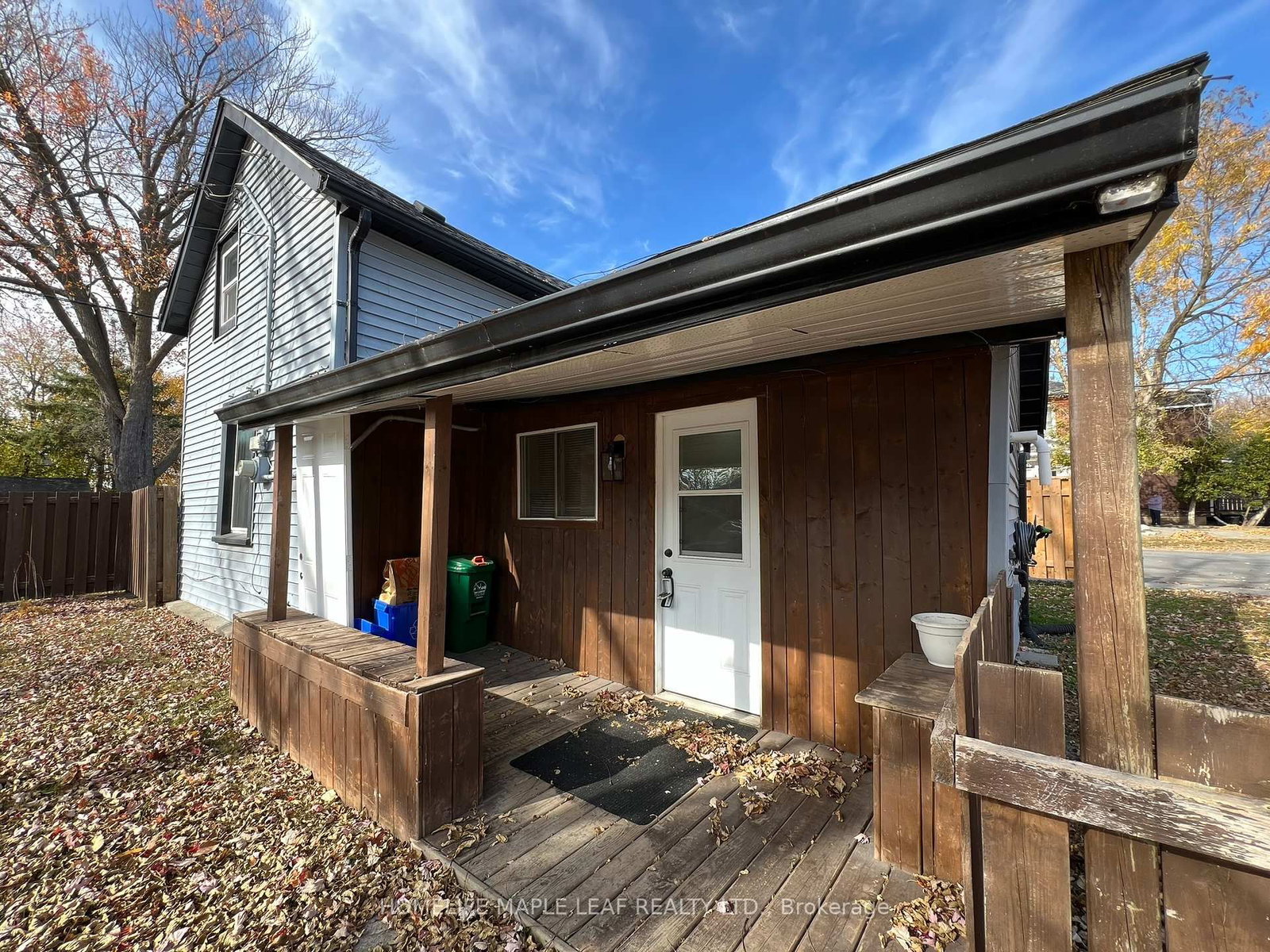 Listing Image 7
