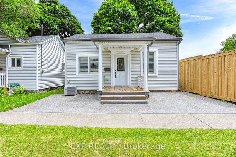 home for lease on 12 Napier Street