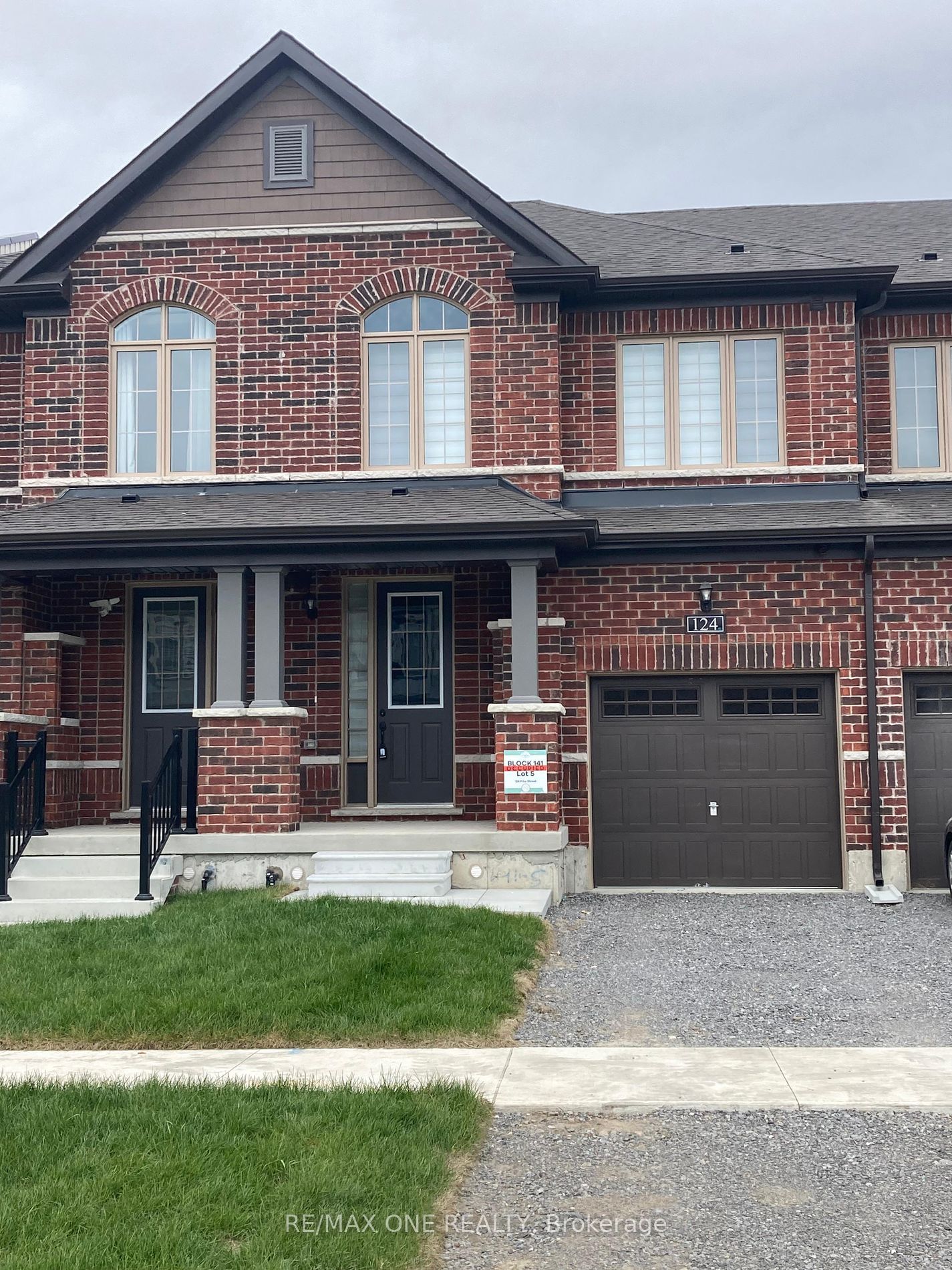 Townhouse leased at 124 Pike Street, Peterborough, Northcrest, K9K 0J5 - MLS: X9768465