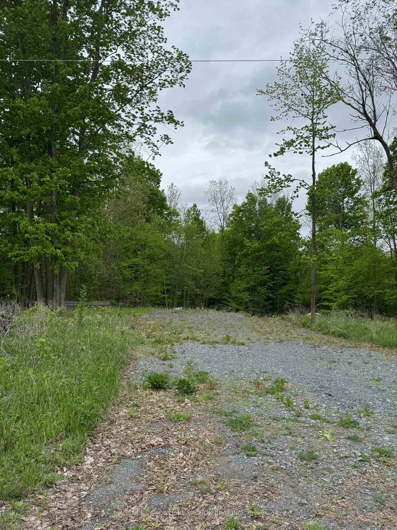 LOT PARKHILL Circ, South Glengarry, K0C 1Z0 | Image 3