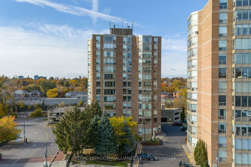 Unit 604 — 344 Front St, Belleville -  image-0-0