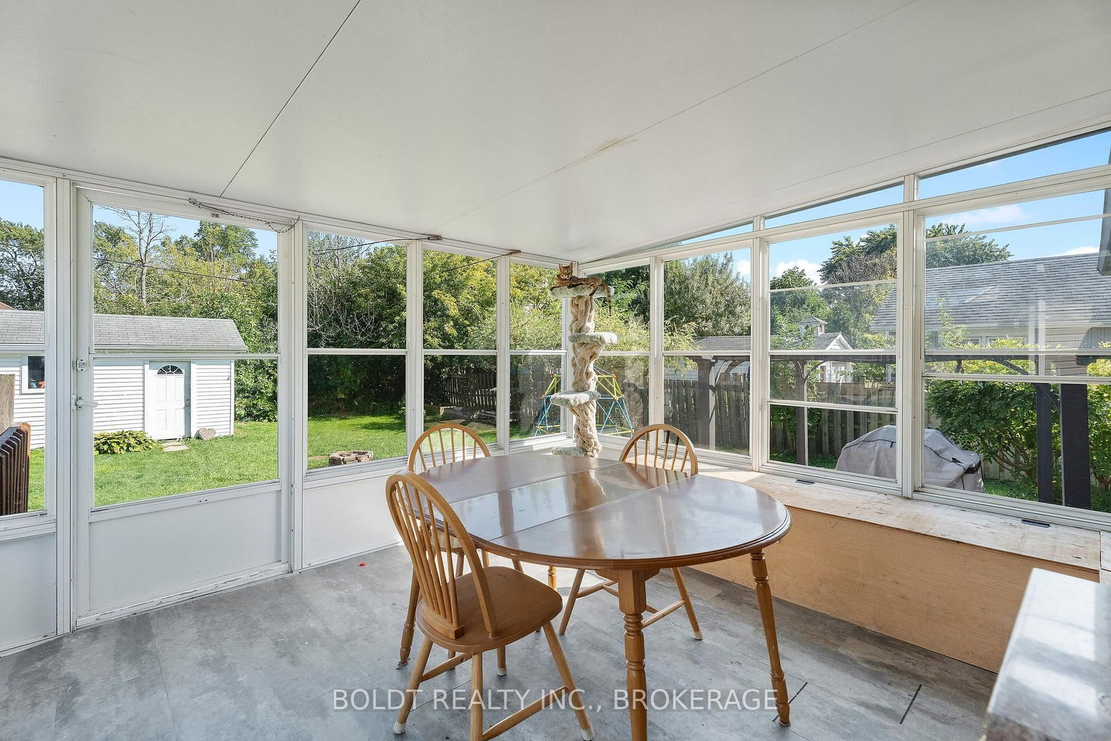 Listing Image 7