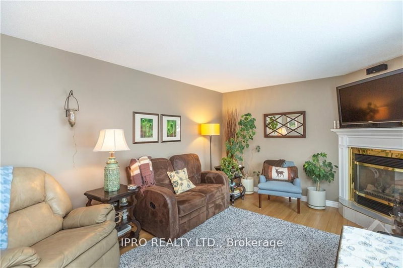 1436 Boyer Rd, Orleans, K1C 1R1 | Image 3