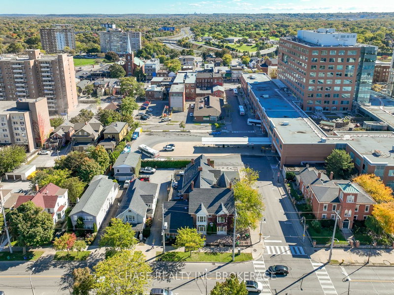 22 ACADEMY St, St. Catharines, L2R 4Z6 | Image 3