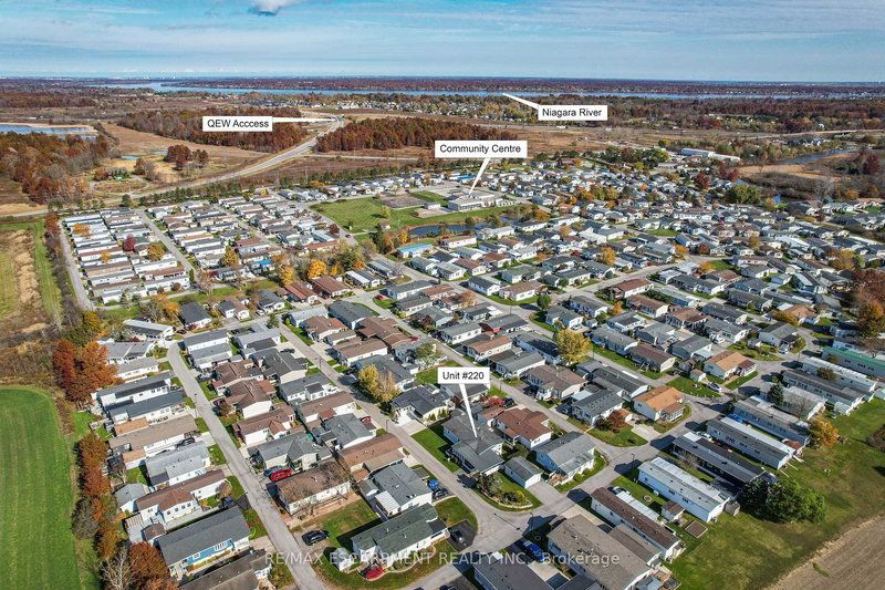 220 - 3033 Townline Rd, Fort Erie, L0S 1S1 | Image 2