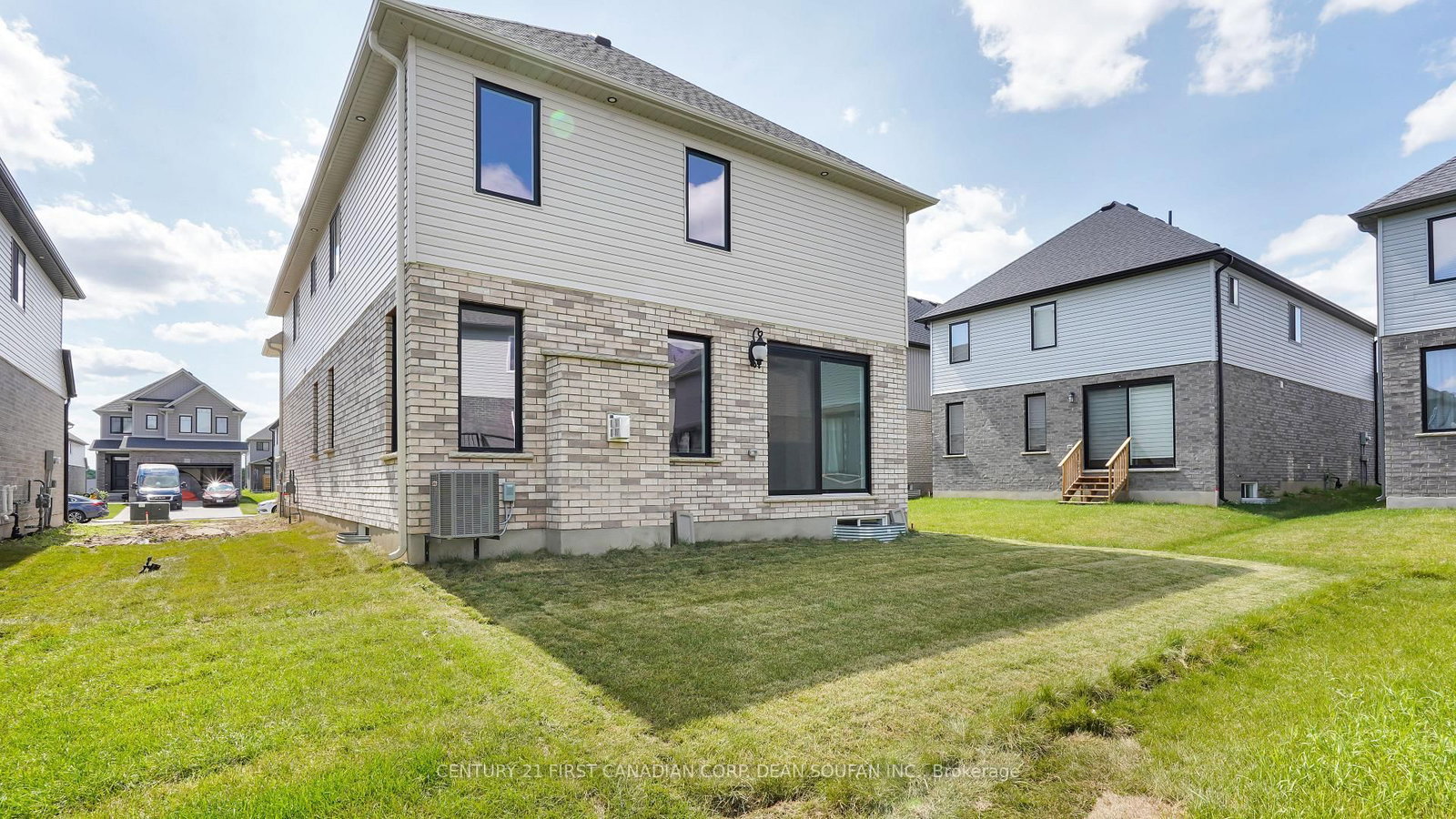 Listing Image 37