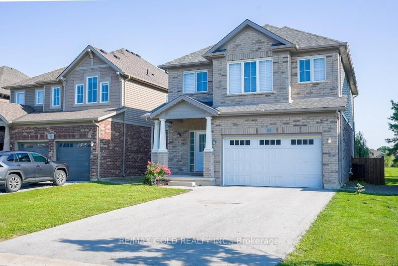 83 Monarch St, Welland, L3C 0E6 | Image 2