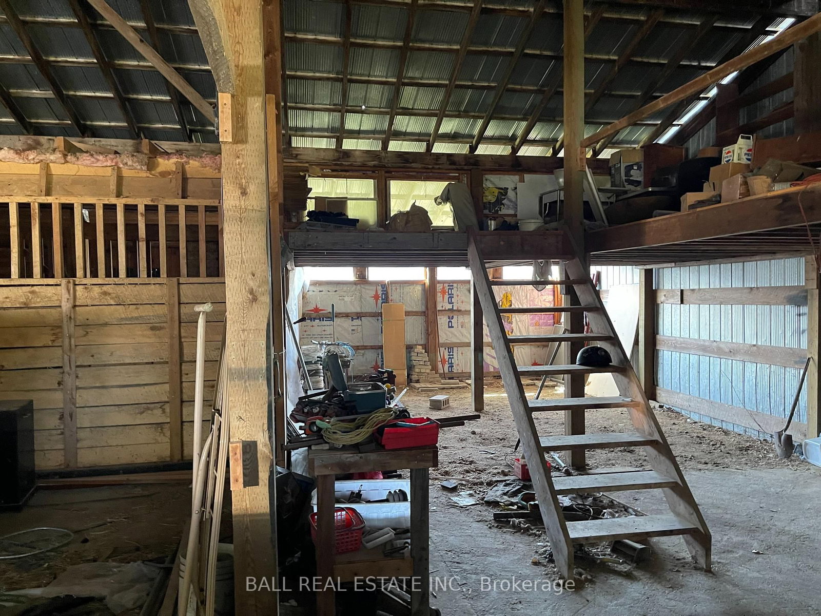 Listing Image 9