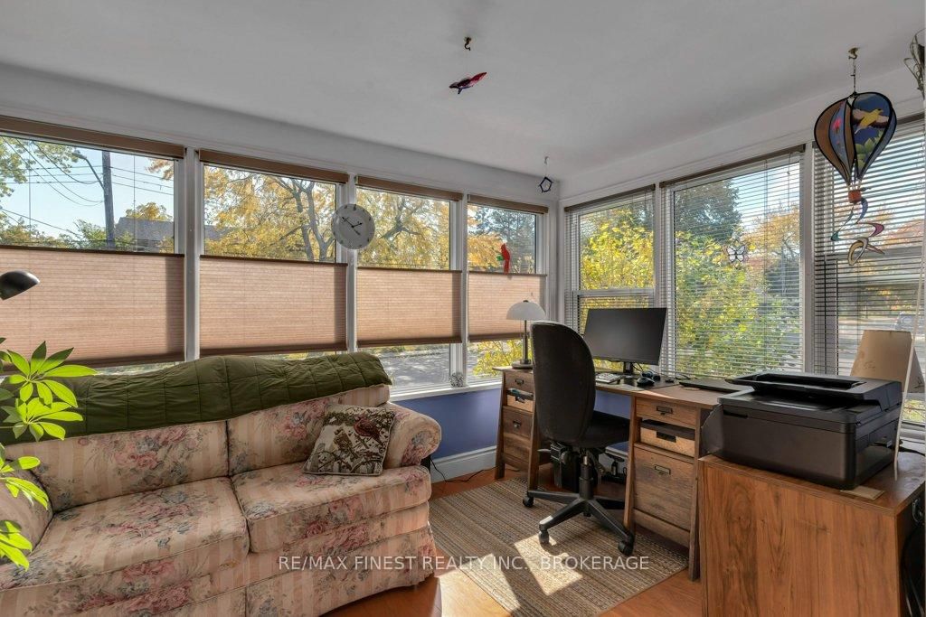 Listing Image 16