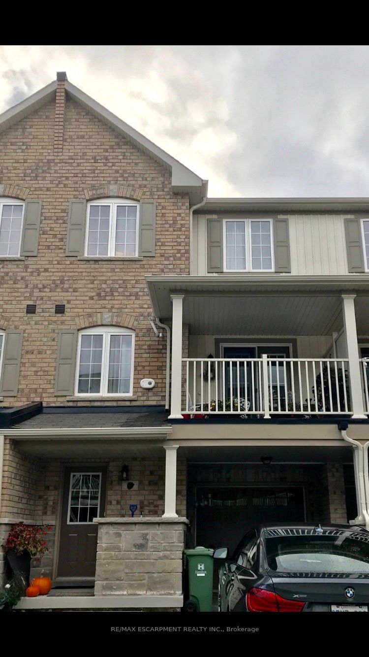 home for lease on 21 Hiscott Drive