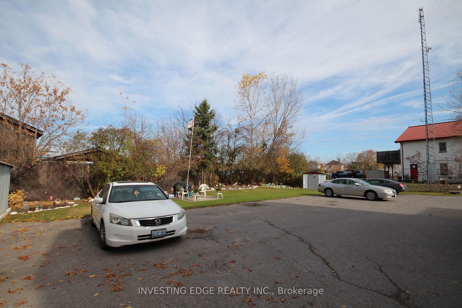 Listing Image 9