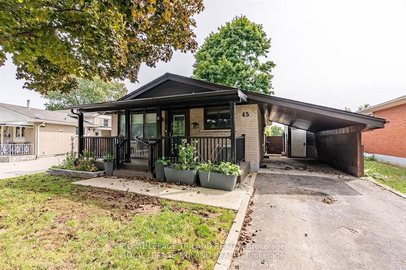 home for sale on 45 Masefield Crescent