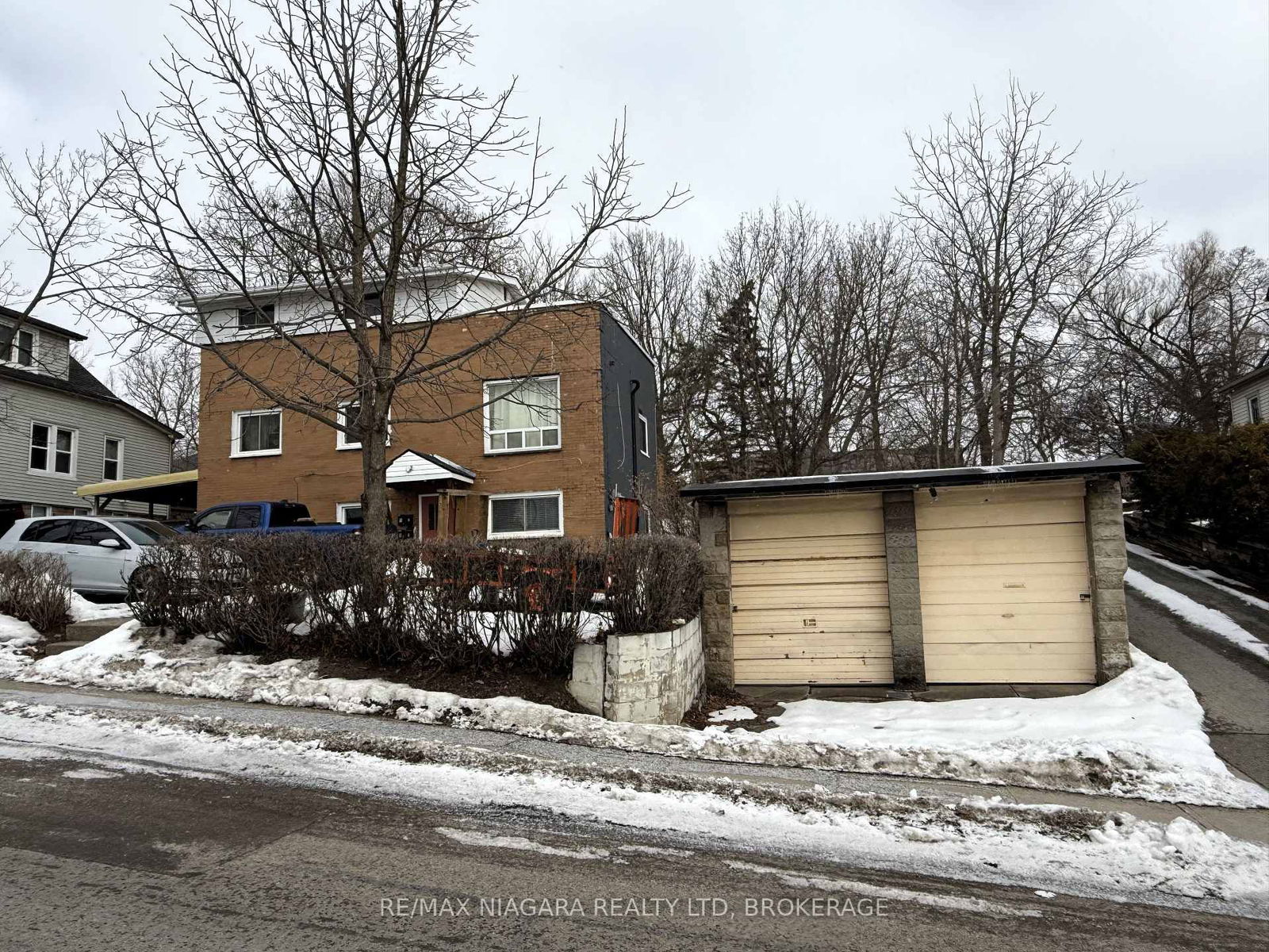 Building at 97 Queen Street, Fort Erie, Central