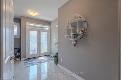 7715 SECRETARIAT Crt, Niagara Falls - 213 - Ascot image-0-2