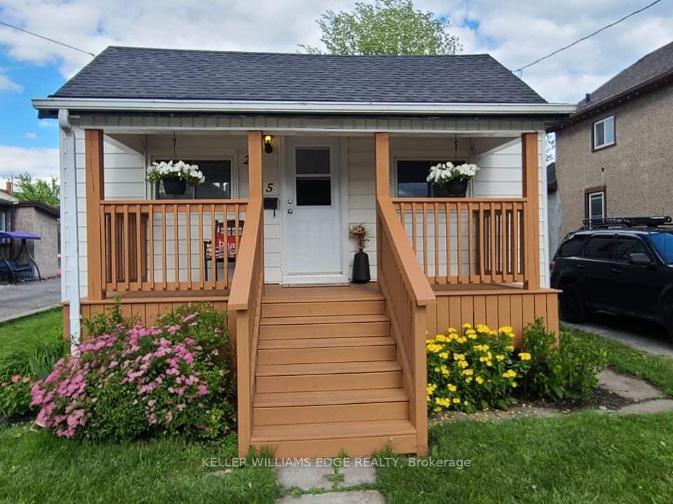 Building at 235 Fares Street, Port Colborne