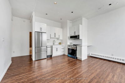 Unit 409 — 90 COLBORNE St, Brantford -  image-0-2