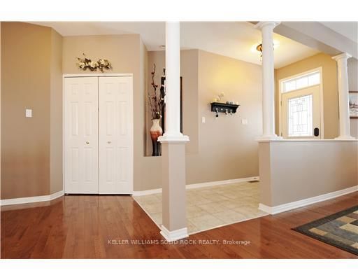 2180 VALIN St, Ottawa, K4A 5A9 | Image 3