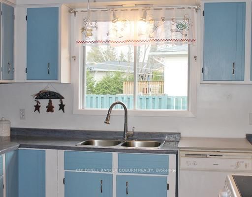 58 HILDA St, Petawawa, K8H 2Z5 | Image 3