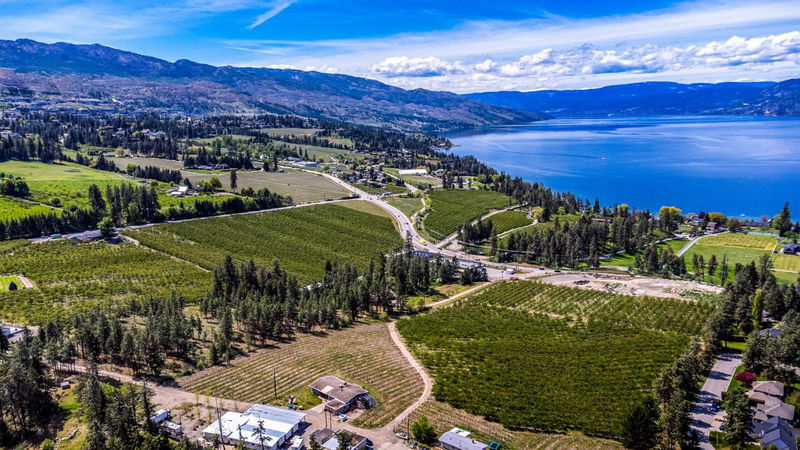 4729 Lakeshore Road, Kelowna, British Columbia (MLS 10307572)