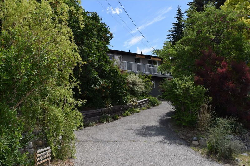 3812 Albrecht Road, Naramata, British Columbia (MLS 10318873)