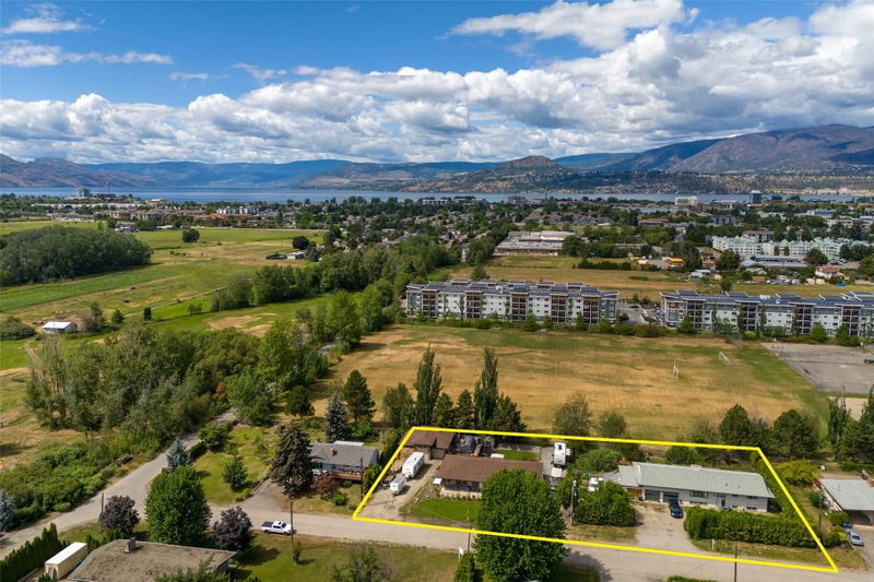 3240 St. Amand Road, Kelowna, British Columbia (MLS 10319212)